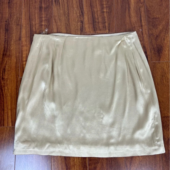 Free People x Fame & Partners Champagne Gold Silky Skirt Size 10 - Picture 3 of 5